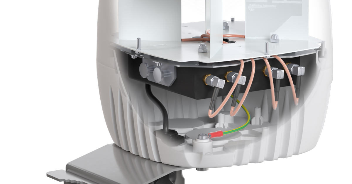QuCube for Robustel R5010 - an omnidirectional 5G antenna with IP68 ...
