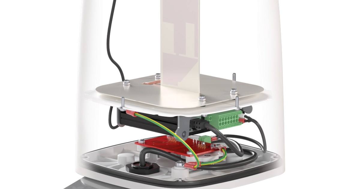 QuSpot for TRB256 - an omnidirectional 5G antenna which supports 